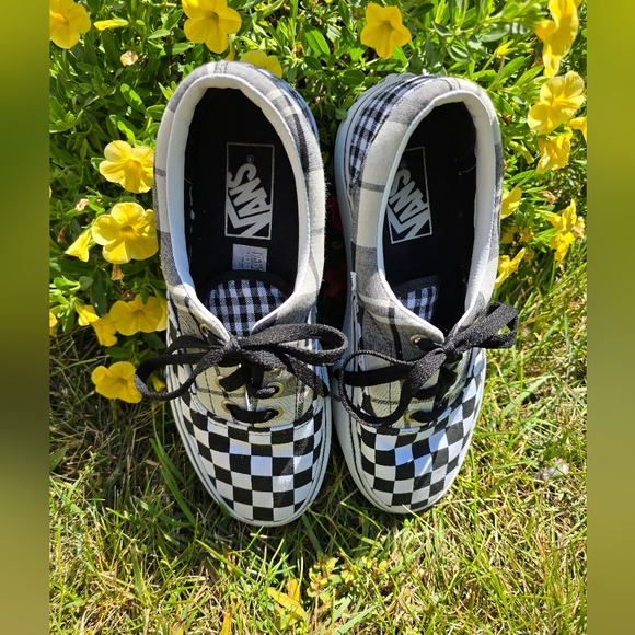 Vans Black and White Platform Checkered Plaid Sneakers - Picture 2 of 7